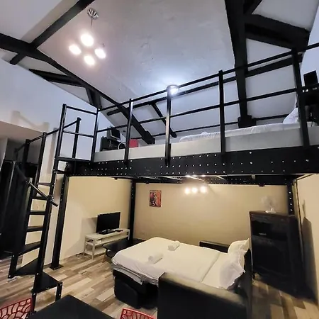 Apartment Loft Idealement Place Mer, Aeroport, Centre
